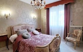La Villa Reina